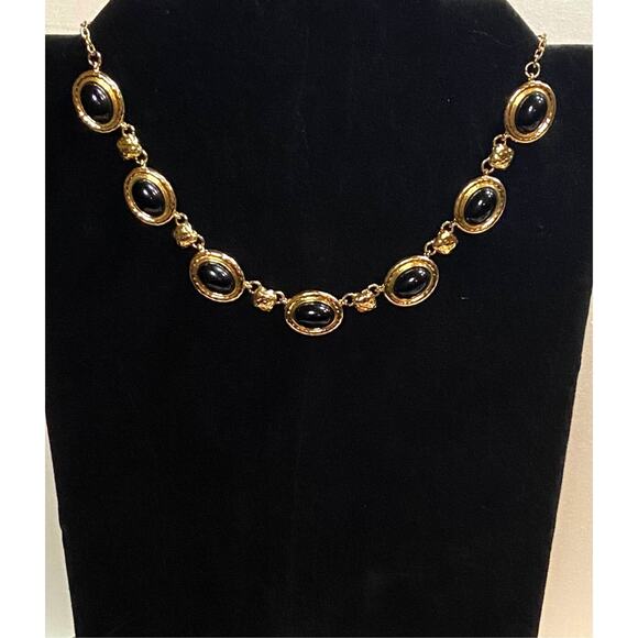 Vintage Monet Black Cabochon Gold-Tone Choker Necklace w/ Extender and Earrings - Picture 2 of 8